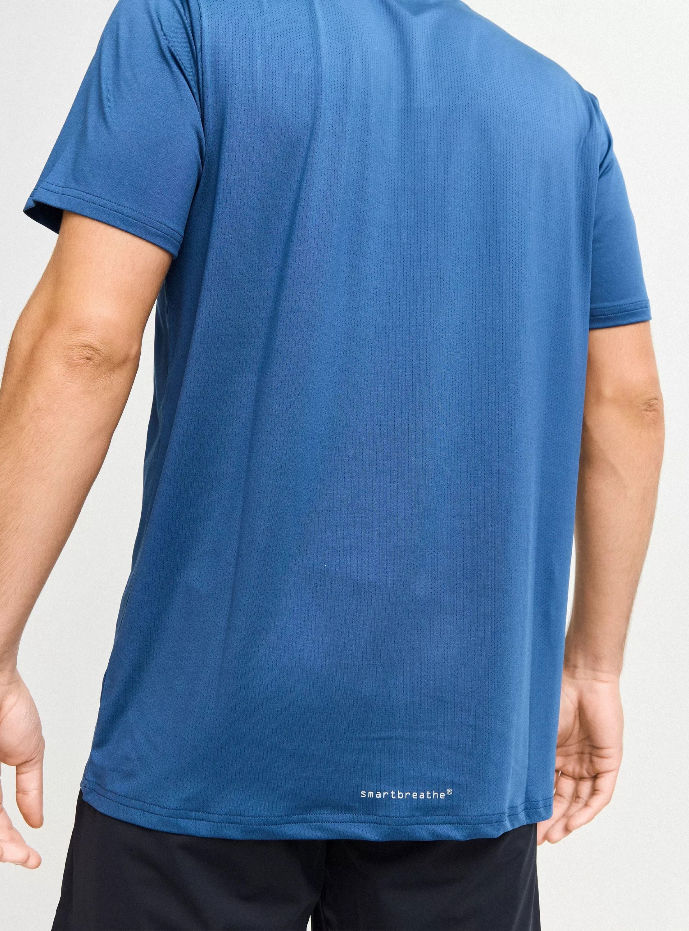 POLERA ESTAMPADO EN COSTADO