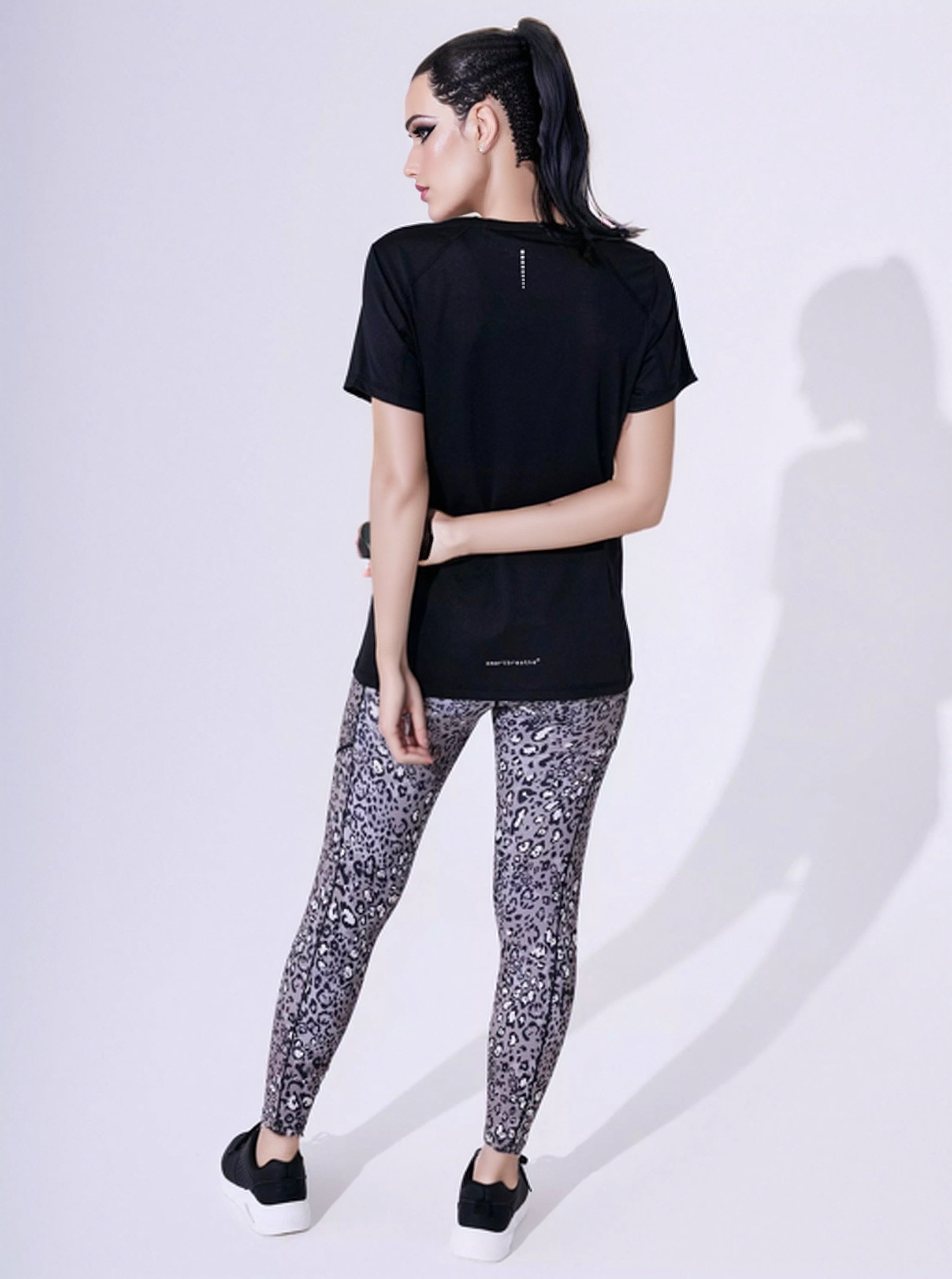 POLERA TEXTURA MESH