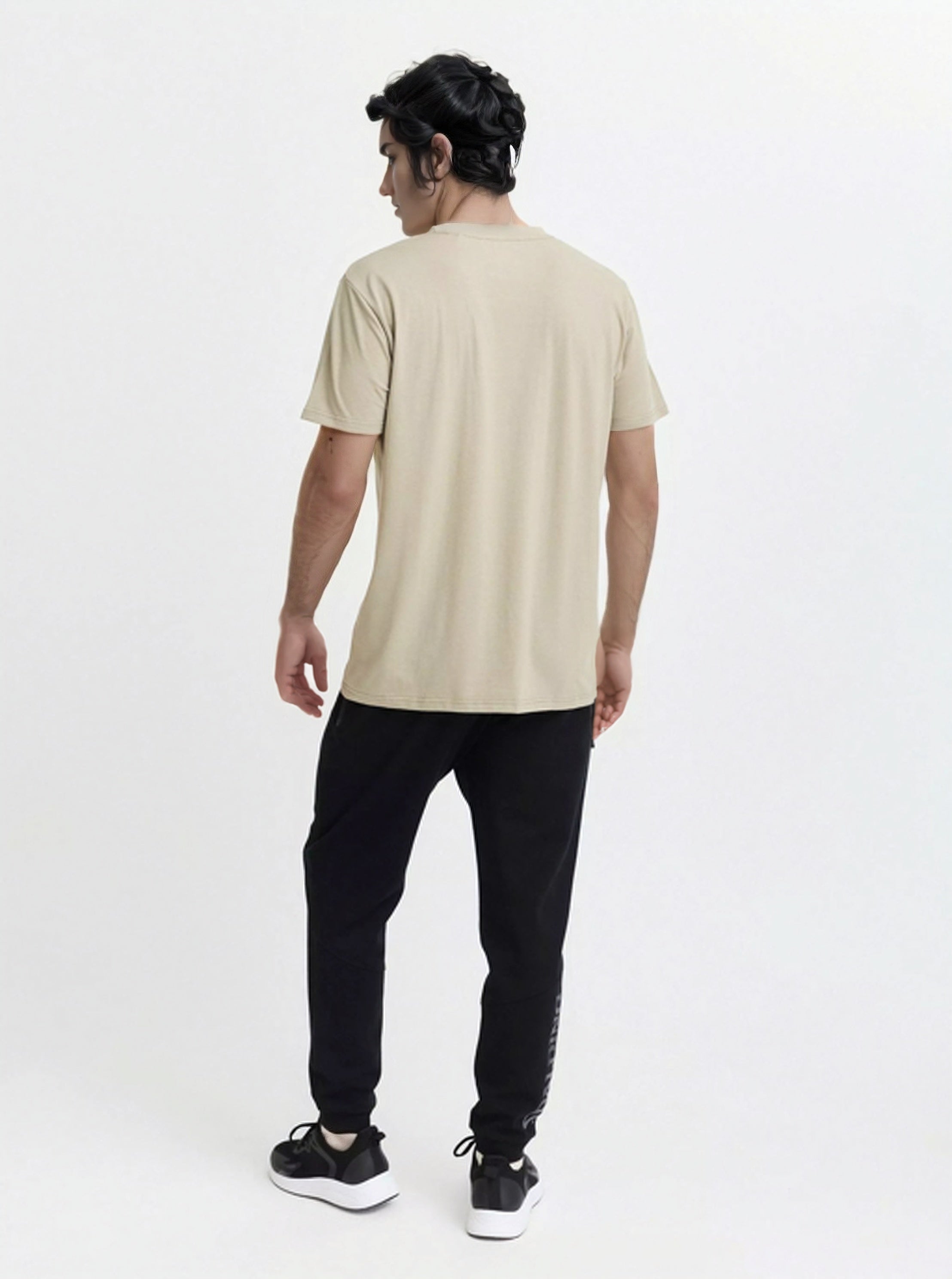 POLERA LOGOTIPO SOBRE RELIEVE