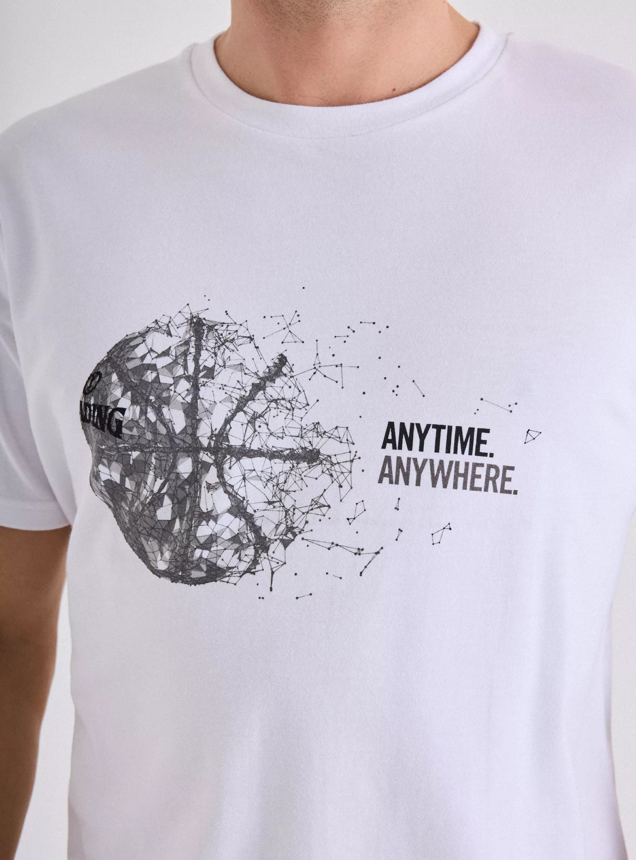 POLERA GRAFICA ESTAMPADA