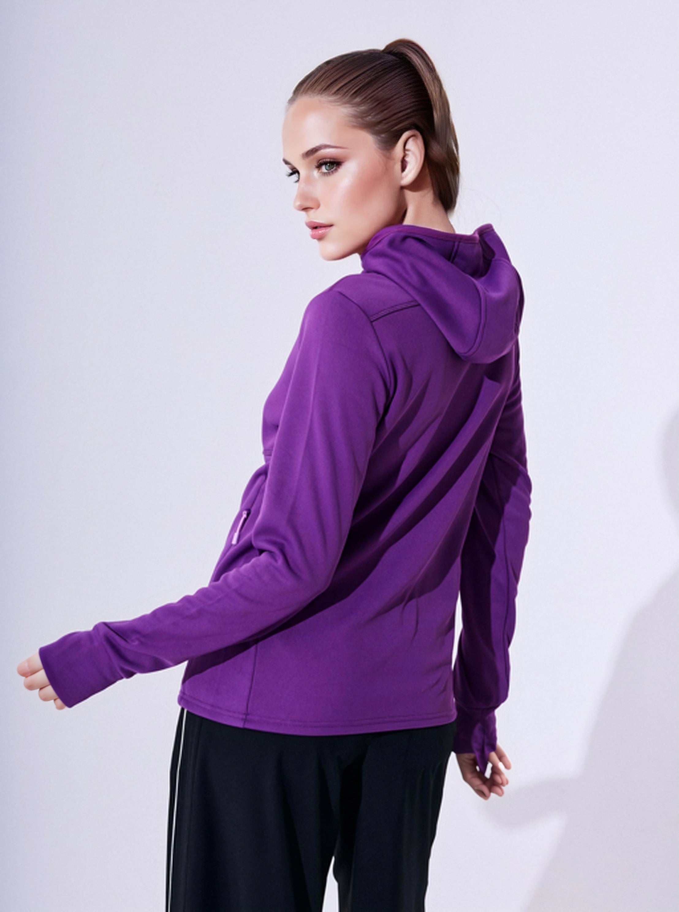POLERON TECNICO CON GORRO INTERIOR FLEECE